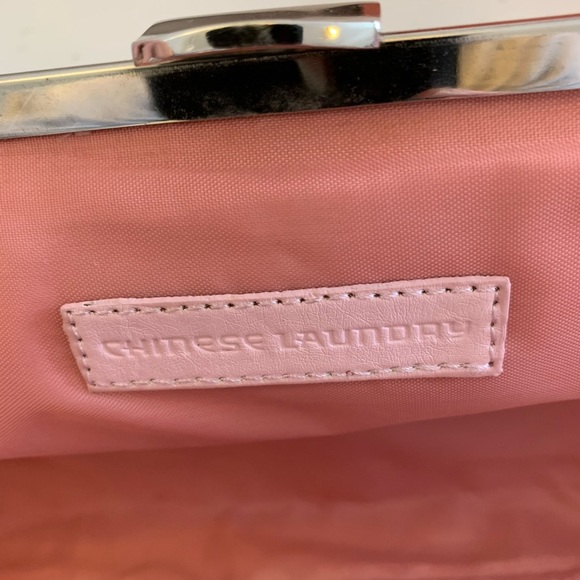 Chinese Laundry clutch - Picture 7 of 7